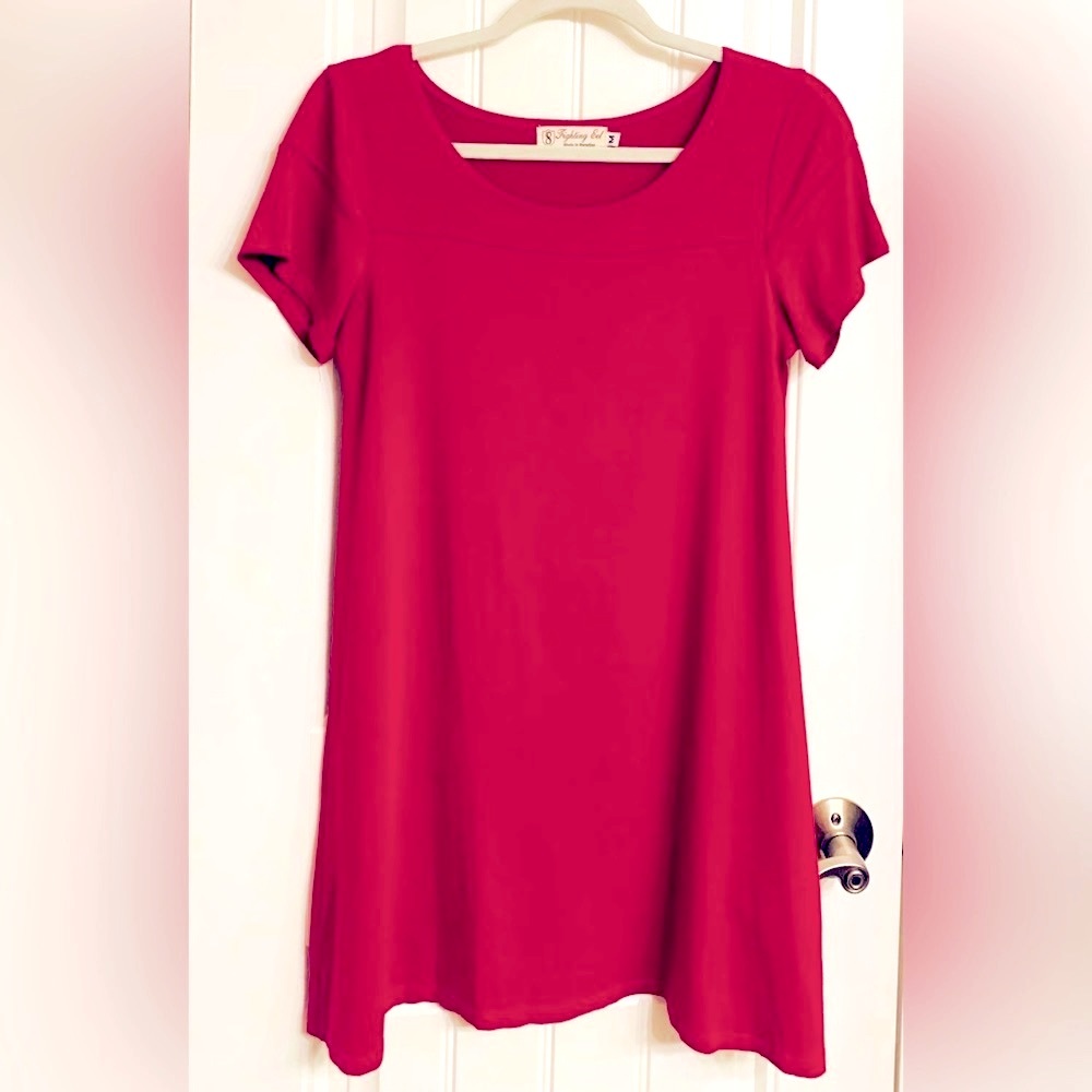 Fighting Eel Short Sleeve Mini Dress